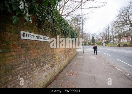 Bury New Road ( A 56) qui traverse Prestwich. Prestwich est une ville du district métropolitain de Bury Greater Manchester, en Angleterre Banque D'Images