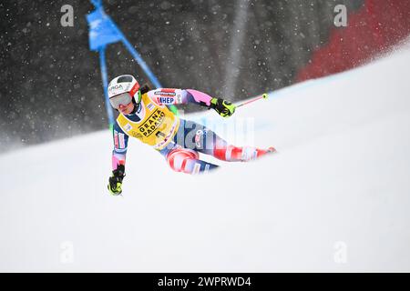 Åre, SVERIGE 20240309La croate Zrinka Ljutic en action lors de la première course de slalom géant féminin à la Coupe du monde de ski alpin FIS à ARE, Suède, le 9 mars 2024. Foto : Pontus Lundahl/TT/Kod 10050 crédit : TT News Agency/Alamy Live News Banque D'Images