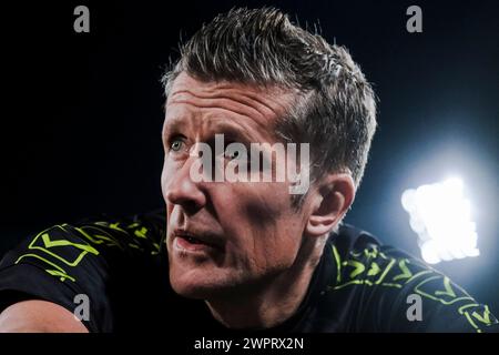 L'arbitre italien Daniele Orsato regarde pendant le match de football Serie A entre SSC Napoli vs Torino au stade Diego Armando Maradona à Naples, dans le sud de l'Italie, le 08 mars 2024. Banque D'Images