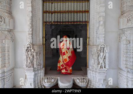 Marbre construit Dharamshala Manilaxmi Tirth Jain Temple, Gujarat, Inde Banque D'Images