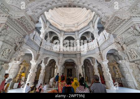 Marbre construit Dharamshala Manilaxmi Tirth Jain Temple, Gujarat, Inde Banque D'Images