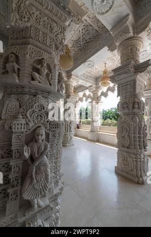 Marbre construit Dharamshala Manilaxmi Tirth Jain Temple, Gujarat, Inde Banque D'Images