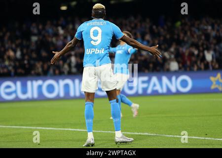 Naples, Italie. 08 mars 2024. Victor Osimhen de la SSC Napoli gestes lors du match de Serie A entre la SSC Napoli et le Torino FC au Stadio Maradona le 08 mars 2024 à Naples, Italie . Crédit : Marco Canoniero/Alamy Live News Banque D'Images