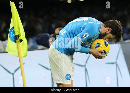 Naples, Italie. 08 mars 2024. Khvicha Kvaratskhelia de la SSC Napoli lors du match de Serie A entre la SSC Napoli et le Torino FC au Stadio Maradona le 08 mars 2024 à Naples, Italie . Crédit : Marco Canoniero/Alamy Live News Banque D'Images