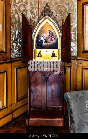 Chambre de Charlotte, intérieur en néo-renaissance, style néo-baroque, Château Miramare avec vue magnifique sur le golfe de Trieste, 1870, résidence de Banque D'Images