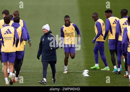 Madrid, Espagne. 09 mars 2024. Eduardo Camavinga du Real Madrid CF se réchauffe pendant la séance d'entraînement avant le match de football de la semaine de la Liga 28 entre le Real Madrid CF et le RC Celta à Ciudad Real Madrid. Crédit : SOPA images Limited/Alamy Live News Banque D'Images