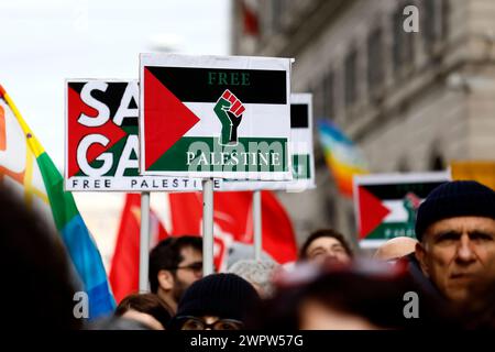 Roma, Italie. 09 mars 2024. Manifestazione indetta dalla Cgil per il cessate il fuoco a Gaza - Cronaca - Roma, Italia - Sabato, 09 marzo 2024 (foto Cecilia Fabiano/LaPresse) Ê manifestation syndicale de la CGIL pour le cessez-le-feu à Gaza News - Rome, Italie - samedi 09 mars 2024 (photo Cecilia Fabiano/LaPresse) crédit : LaPresse/Alamy Live News Banque D'Images