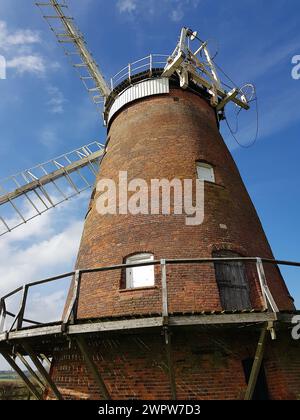 Une vue du moulin à vent de l'historique Thaxted dans le comté d'Essex, Royaume-Uni. Banque D'Images