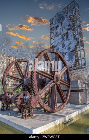 BARCELONE, CATALOGNE, ESPAGNE - 27 FÉVRIER 2022 : sculpture commémorative, Monument d'hommage, un Homenatge a l'Exposició Universal de 1888, situé Banque D'Images