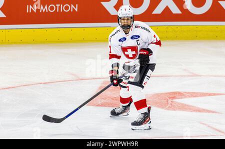 #7 Lara Stalder, Stürmerin Schweizer Eishockey Frauen-Nationalteam. (Kloten, Schweiz, 24.08.2023) Banque D'Images