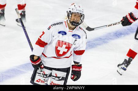 #7 Lara Stalder, Stürmerin Schweizer Frauen Eishockey Nationalteam. (Kloten, Schweiz, 25.08.2023) Banque D'Images