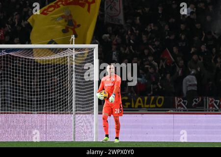 Lukasz Skorupski du Bologna FC lors du match de football italien Serie A entre le Bologna FC et l’Inter FC Internazionale le 9 mars 2024 au stade Renato Dall’Ara à Bologne, Italie crédit : Tiziano Ballabio Banque D'Images