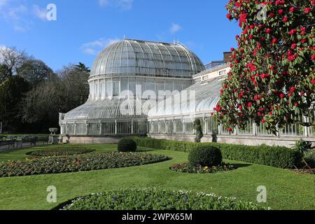 Serre victorienne en fonte par Charles Lanyon au Belfast Botanic Gardens Banque D'Images