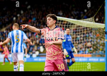 John Smith's Stadium, Huddersfield, Angleterre - 2 mars 2024 Daniel James (20) de Leeds United - pendant le match Huddersfield Town v Leeds United, Sky Bet Championship, 2023/24, John Smith's Stadium, Huddersfield, Angleterre - 2 mars 2024 crédit : Mathew Marsden/WhiteRosePhotos/Alamy Live News Banque D'Images