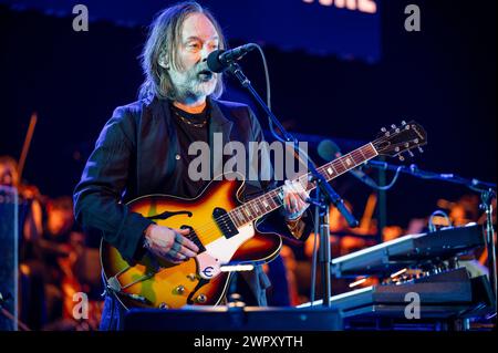 Manchester, Royaume-Uni. 09 mars 2024. Thom Yorke, Jonny Greenwood et Tom Skinner du groupe The Smile jouent au Manchester Victoria Warehouse lors de la soirée de clôture du BBC 6 Music Festival 2024. 2024-03-09 . Crédit : Gary Mather/Alamy Live News Banque D'Images