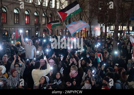 Manhattan, États-Unis. 08 mars 2024. Groupe abattu lors du rassemblement Global Strike for Gaza et de la marche de la Journée internationale de la femme à New York le 9 mars 2024. (Photo de Derek French/SOPA images/SIPA USA) crédit : SIPA USA/Alamy Live News Banque D'Images