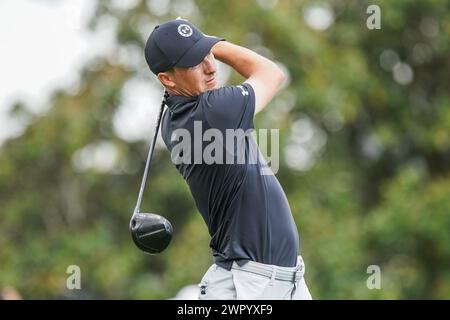 Orlando, Floride, États-Unis. 9 mars 2024. Jordan Spieth débarque du 15e trou lors de la troisième manche de l’Arnold Palmer Invitational 2024 présentée par Mastercard au Bay Hill Club & Lodge. (Crédit image : © Debby Wong/ZUMA Press Wire) USAGE ÉDITORIAL SEULEMENT! Non destiné à UN USAGE commercial ! Banque D'Images