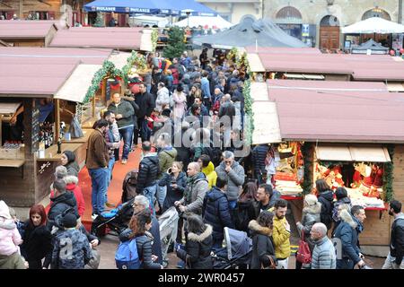 Mercatini Tirolesi di natale nella città di Arezzo/marchés de Noël tyroliens dans la ville d'Arezzo Banque D'Images