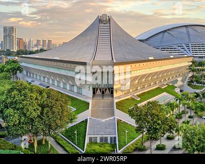 SINGAPOUR - 7 MARS 2024 : le ministre de la culture, de la Communauté et de la Jeunesse, Edwin Tong, a dévoilé son projet de remplacement de l'emblématique stade intérieur de Singapour. Banque D'Images