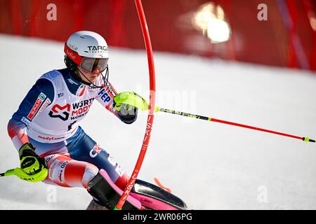 Åre, SVERIGE 20240310La croate Zrinka Ljutic en action lors de la première course de slalom féminin à la Coupe du monde de ski alpin FIS à ARE, Swed Banque D'Images