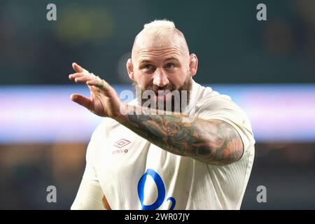 Joe Marler de l'Angleterre salue les fans après le match Guinness 6 Nations 2024 Angleterre vs Irlande au Twickenham Stadium, Twickenham, Royaume-Uni, le 9 mars 2024 (photo Steve Flynn/News images) Banque D'Images