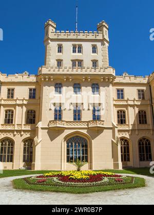 Château de Lednice construit dans le style néo-gothique, style gothique Tudor, région de Lednice et de Valtice, Moravie du Sud, République Tchèque Banque D'Images