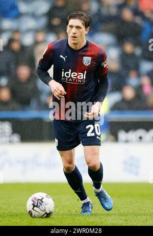 Adam Reach de West Bromwich Albion lors du Sky Bet Championship match au John Smith's Stadium, Huddersfield. Date de la photo : dimanche 10 mars 2024. Banque D'Images