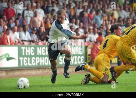 Norwich City contre Wolverhampton Wanderers à Carrow Road. 9/8/97 0-2 Jamie Smith Banque D'Images