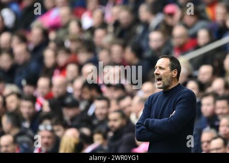 AMSTERDAM - Ajax entraîneur John va't Schip lors du match néerlandais Eredivisie entre Ajax Amsterdam et Fortuna Sittard au Johan Cruijff Arena le 10 mars 2024 à Amsterdam, pays-Bas. ANP OLAF KRAAK Banque D'Images