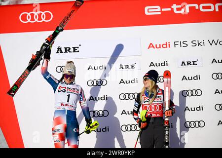 Åre, SVERIGE 20240310Suivez la croate Zrinka Ljutic et la gagnante américaine Mikaela Shiffrin (au centre) après la deuxième manche de la course féminine de slalom à la Coupe du monde de ski alpin FIS à ARE, Suède, le 9 mars 2024. Foto : Pontus Lundahl/TT/Kod 10050 crédit : TT News Agency/Alamy Live News Banque D'Images