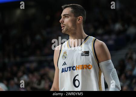 Madrid, Espagne. 10 mars 2024. Alberto Abalde du Real Madrid en action lors du match de Liga ACB entre le Real Madrid et Lenovo Tenerife au Wizink Center le 10 mars 2024 à Madrid, Espagne. (Photo par Oscar Gonzalez/Sipa USA) crédit : Sipa USA/Alamy Live News Banque D'Images