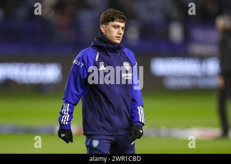 Le milieu de terrain de Leeds United Daniel James (20 ans) s'échauffe lors du match Sheffield Wednesday FC vs Leeds United FC Sky Bet EFL Championship au Hillsborough Stadium, Sheffield, Royaume-Uni, le 8 mars 2024 Banque D'Images