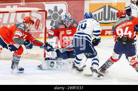 Schwenninger Wild Wings - Iserlohn rosters, Helios Arena, Penny DEL, 32. Spieltag Hauptrunde : Torwart#60 Joacim Eriksson (Schwenningen) lässt einen AB Banque D'Images