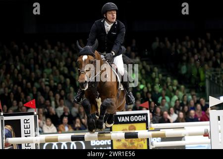 DEN BOSCH - Willem Greve (NED) sur l'autoroute TN NOP lors du Rolex Grand Prix, Jumping International avec saut-off, au Masters néerlandais dans le Brabanthallen. PONCEUSE ANP KONING Banque D'Images