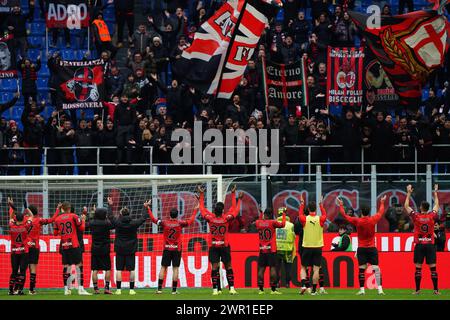 Milan, Italie. 10 mars 2024. Les joueurs de Milan accueillent les fans à la fin du match de football Serie A entre l'AC Milan et Empoli au stade San Siro de Milan, dans le nord de l'Italie - dimanche 10 mars 2024. Sport - Soccer . (Photo de Spada/LaPresse) crédit : LaPresse/Alamy Live News Banque D'Images