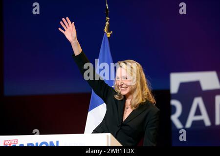 Paris, France. 10 mars 2024. © PHOTOPQR/LE PARISIEN/Jean-Baptiste Quentin ; Paris ; ; ; Palais des Sports lancement de la campagne des élections européennes du Parti d'EricZemmour Reconquête. Marion Maréchal le PEN sera la tête de liste Paris, France, 10 mars 2024 lancement de la campagne électorale européenne du Parti de la reconquête d'EricZemmour. *** Légende locale *** Réunion reconquête crédit : MAXPPP/Alamy Live News Banque D'Images