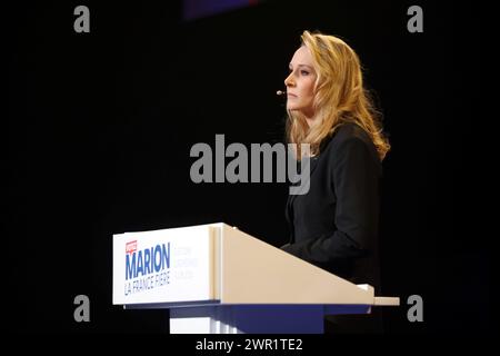 Paris, France. 10 mars 2024. © PHOTOPQR/LE PARISIEN/Jean-Baptiste Quentin ; Paris ; ; ; Palais des Sports lancement de la campagne des élections européennes du Parti d'EricZemmour Reconquête. Marion Maréchal le PEN sera la tête de liste Paris, France, 10 mars 2024 lancement de la campagne électorale européenne du Parti de la reconquête d'EricZemmour. *** Légende locale *** Réunion reconquête crédit : MAXPPP/Alamy Live News Banque D'Images