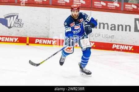 Schwenninger Wild Wings - Düsseldorf EG, Helios Arena, Penny DEL, 37. Spieltag Hauptrunde : #37 Thomas Larkin, Verteidiger Schwennninger Wild Wings nac Banque D'Images