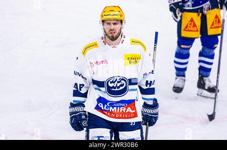 Michael Spacek, Stürmer und Topskorer HC Ambri-Piotta. (Zoug, Schweiz, 27.10.2023) Banque D'Images