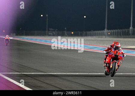 Losail, Qatar. 10 mars 2024. Courses du Grand Prix MotoGP du Qatar au circuit international de Losail, Qatar, 10 mars 2024 en photo : Francesco Bagnaia Carreras del Gran Premio de Qatar en el Circuito Internacional de Losail, Qatar 10 de Marzo de 2024 POOL/ MotoGP.com/Cordon les images de presse seront à usage éditorial exclusif. Crédit obligatoire : © MotoGP.com crédit : CORDON PRESS/Alamy Live News Banque D'Images