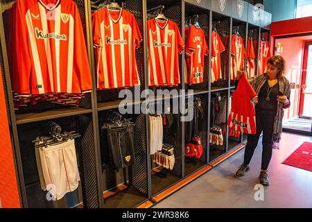 Boutique merchandising au stade Athletic de Bilbao-pays Basque-Espagne.13-3-2024 Banque D'Images