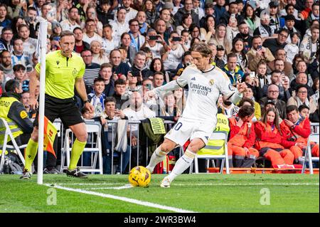 Madrid, Espagne. 10 mars 2024. Luka Modric du Real Madrid vu en action lors du match de football la Liga EA Sports 2023/24 entre le Real Madrid et le Celta Vigo au stade Santiago Bernabeu. Score final ; Real Madrid 4 : 0 Celta Vigo. Crédit : SOPA images Limited/Alamy Live News Banque D'Images