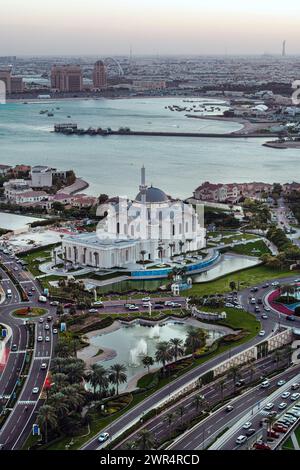 La mosquée Hamad bin Jassim nouvellement ouverte | L'île des perles Banque D'Images