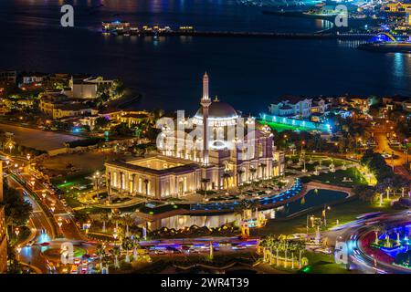 La mosquée Hamad bin Jassim nouvellement ouverte | L'île des perles Banque D'Images