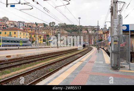 Gare de la Spezia, une ville dans la partie sud de la région Ligurie en Italie Banque D'Images