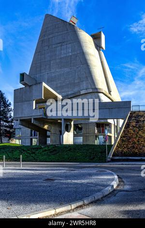 Église Saint-Pierre de Firminy-Vert, œuvre architecturale de l'architecte le Corbusier. Firminy, Saint Etienne, Loire Department, France Banque D'Images