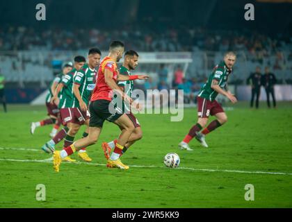 Mohunbagan Super Giant (MBSG) bat le club de football du Bengale oriental (EBFC) en ISL (Indian Super League-2024) par 3-1 au stade Salt Lake. Jason Cummings, Liston Colaço et Dimitrios Petratos ont marqué pour MBSG tandis que Saúl Crespo a réduit la marge pour EBFC. (Photo par Amlan Biswas/Pacific Press) Banque D'Images