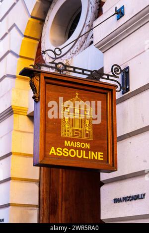 Signez pour la librairie Maison Assouline sur Piccadilly, Londres, Angleterre Banque D'Images