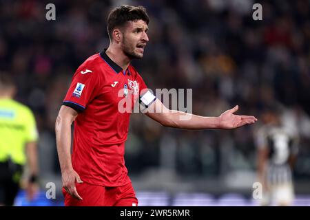 Turin, Italie. 10 mars 2024. Berat Djimsiti d'Atalanta BC fait des gestes pendant le match de Serie A entre la Juventus FC et Atalanta BC. Le match se termine par une cravate 2-2. Crédit : Marco Canoniero/Alamy Live News Banque D'Images