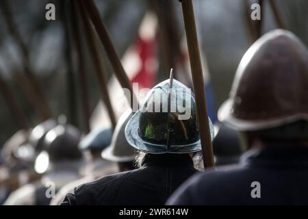 29/01/17 C'était plus 'sueur de boue et larmes' que 'sueur de sang et larmes' alors que sept cents 'soldats' de Sealed Knot reconstituent la bataille de Nantwich, en Ontario Banque D'Images